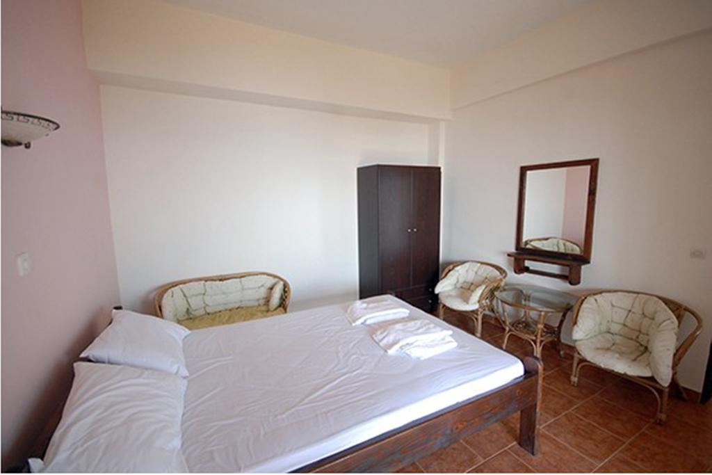 Porto Kalliali Ouranoupoli Quarto foto